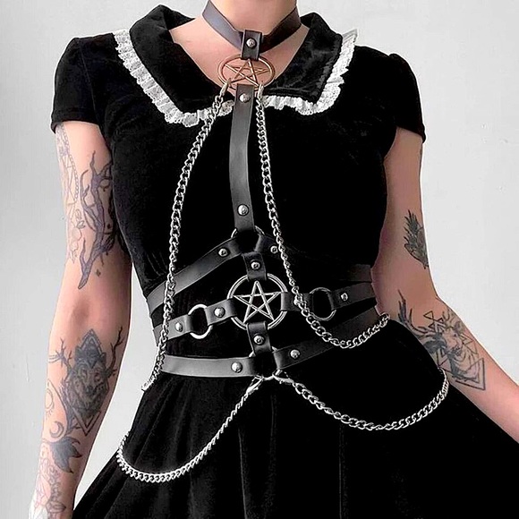 Faux leather pentagram body chain harness - Picture 10 of 16